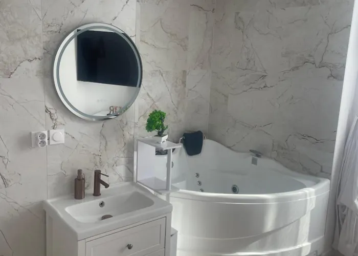 Jacuzzi Proche Cite Gastronomique *